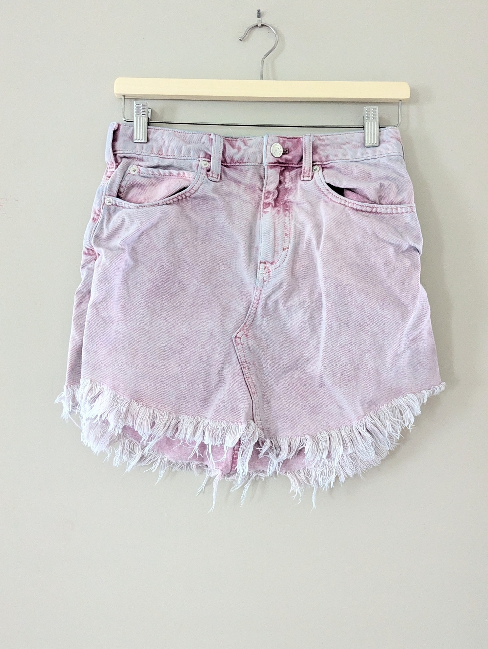 We The Free Bailey Pink Raw Hem Distressed Denim Skirt Size 26 Cowgirl